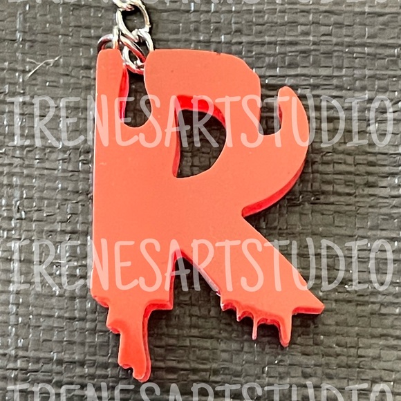HORROR LETTER R KEYCHAIN - Picture 1 of 1